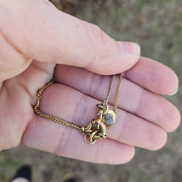 Madewell long gold tone chain with gold and silver angular pieces - Picture 4 of 4